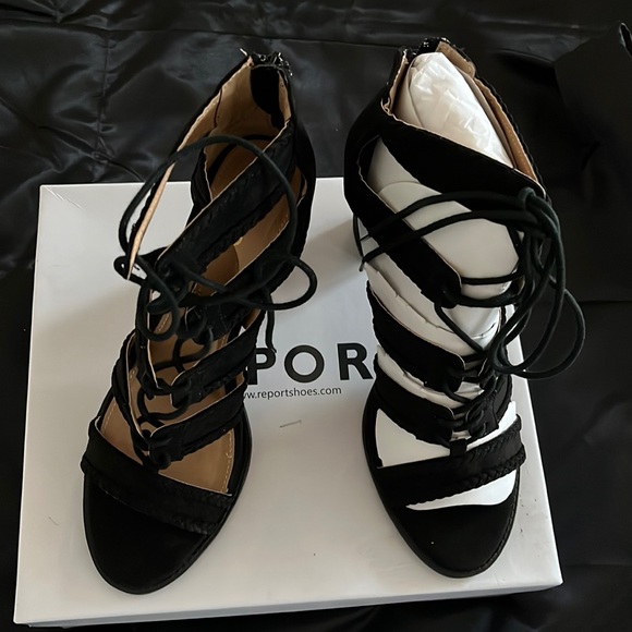 Report Sandal - Picture 1 of 8